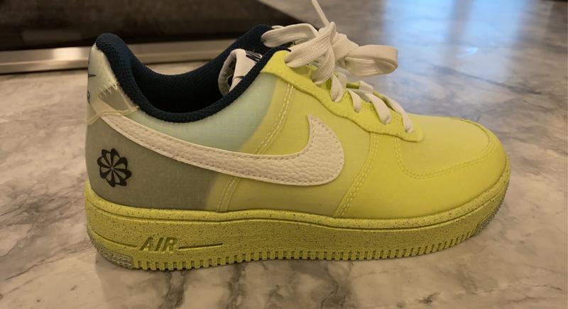 Hibbett on X: Is the Air Force 1 the world's most recognizable sneaker?  Launching today in select stores & online the Men's #Nike AF1 LV8 Utility  'Volt'! #styledbyhibbett Shop Now