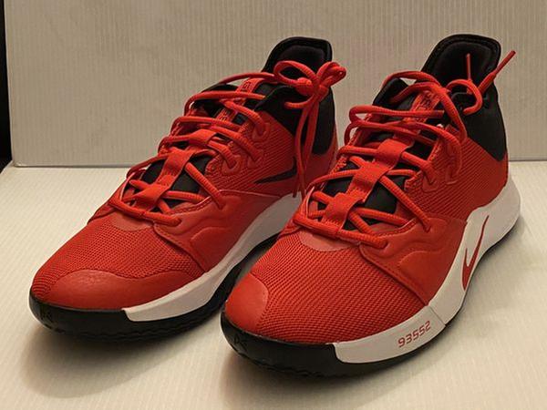 pg 3 university red on feet