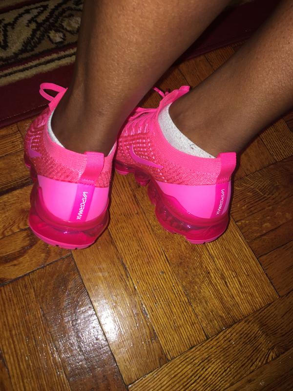 digital pink vapormax