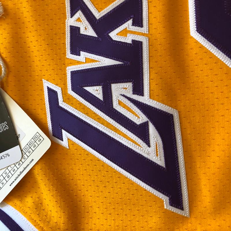 Los Angeles Lakers Kobe Bryant #8 Mitchell & Ness 96-97 Authentic