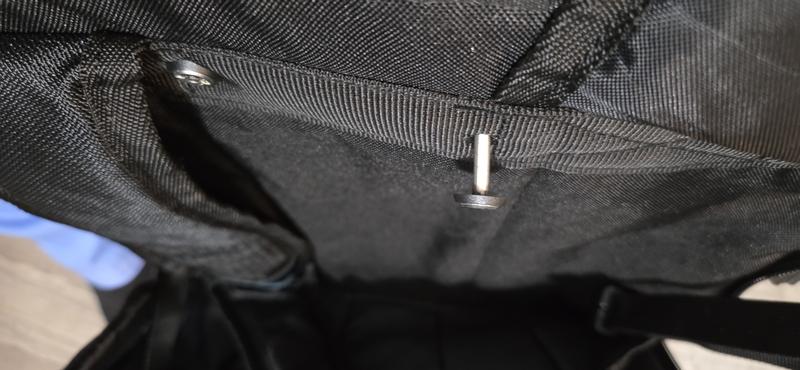 Screws out bad design asked for return label only emailed me link to review