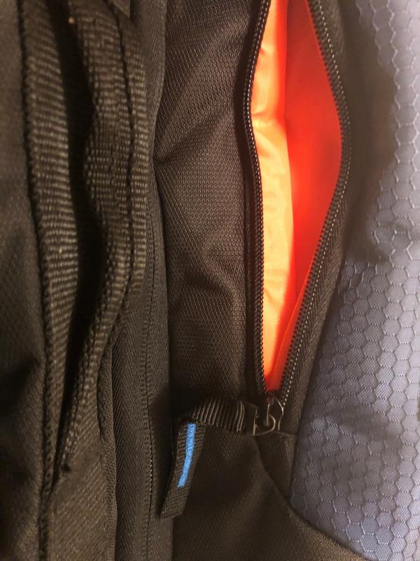 Lots of side pockets