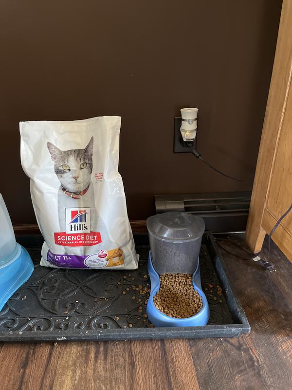Feeding station