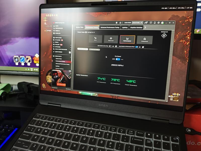 Customer carousel item 3.