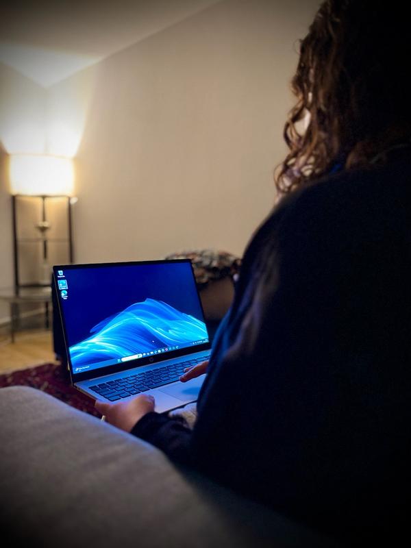 Customer carousel item 11.