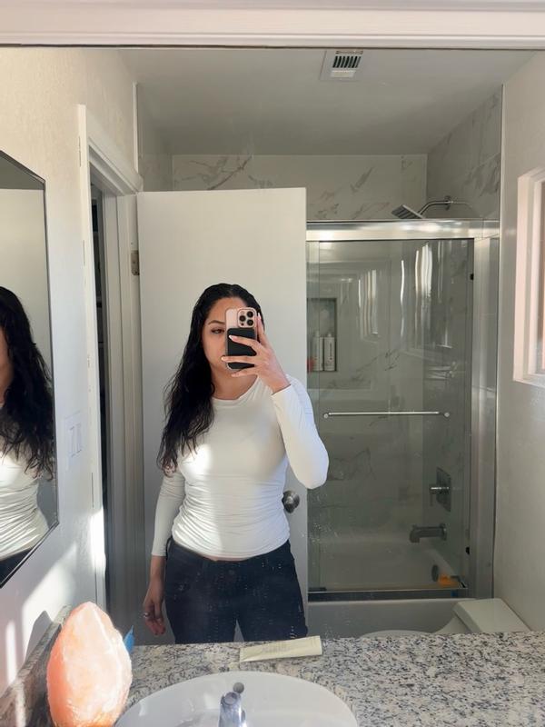 Customer photo for "Stretchy and form fitting"