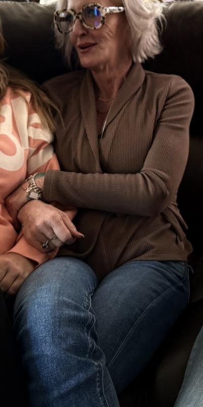 Review Thumbnail Image 0 381069017