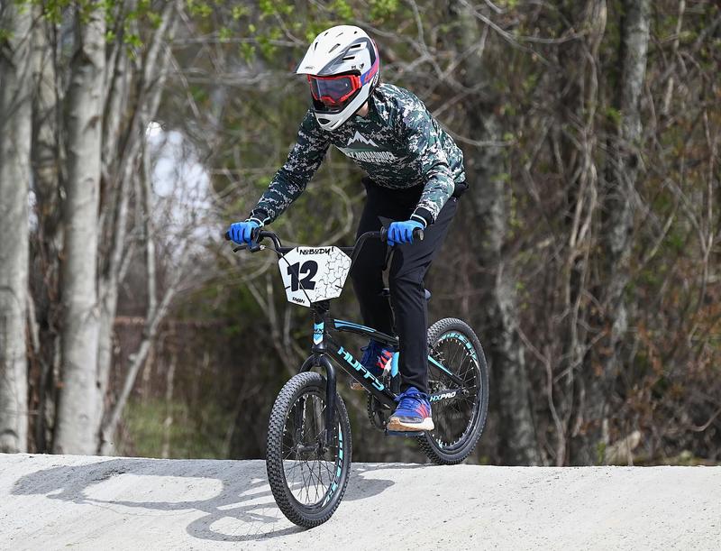 HX Pro 20-Inch BMX Race Bike - Light & Upgradeable | Huffy
