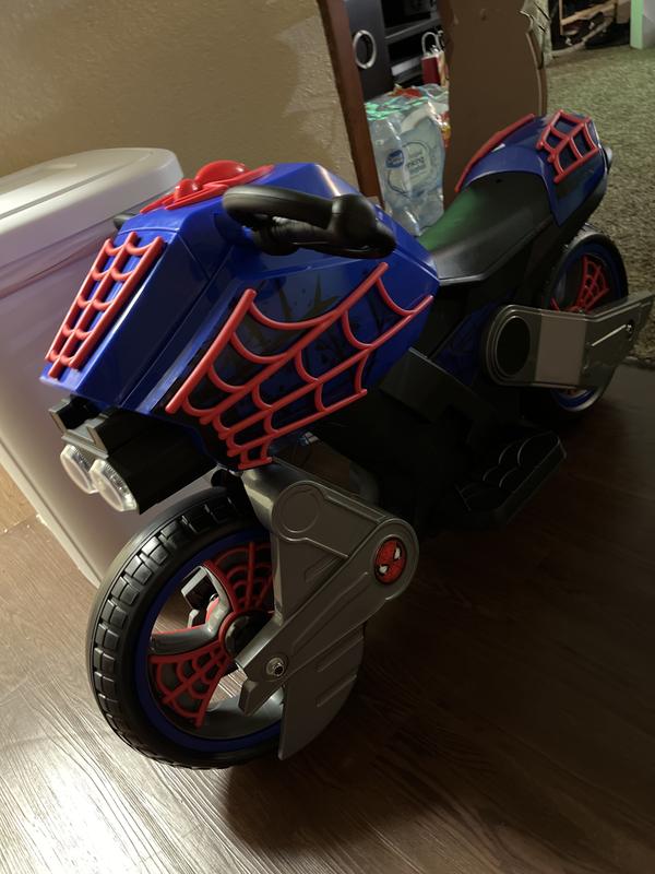 Spider man deals motor cycle