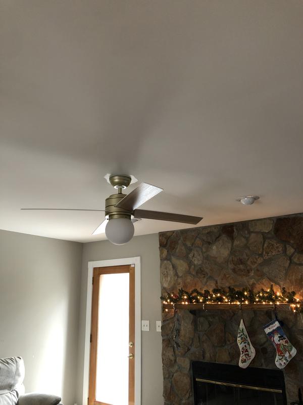 Hunter Hepburn 52 in. LED Indoor Matte White Ceiling Fan with