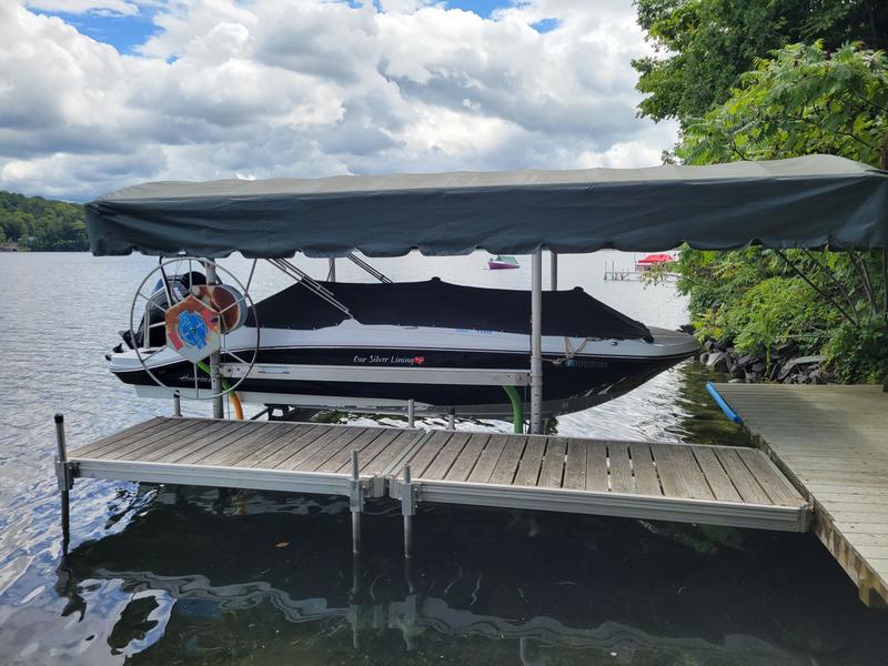 Reviews: Sundeck Sport OB Deck Boats Series | Hurricane Deck Boats