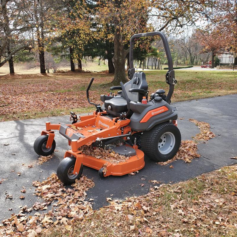 Husqvarna Z554L 54-in 27 -HP V-twin Gas Zero-turn Riding Lawn