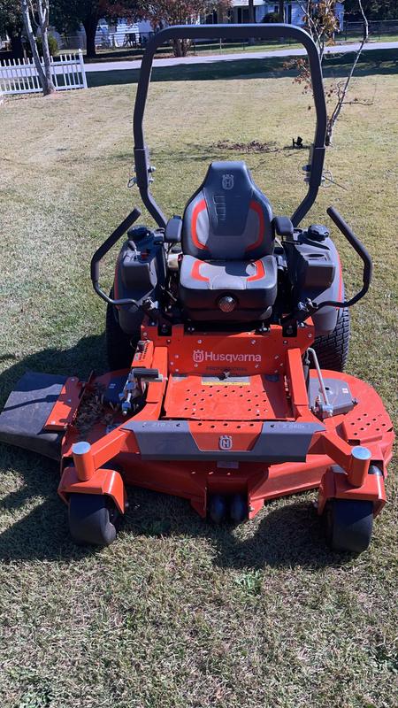 Husqvarna Z560X 60-in 27 -HP V-twin Gas Zero-turn Riding Lawn