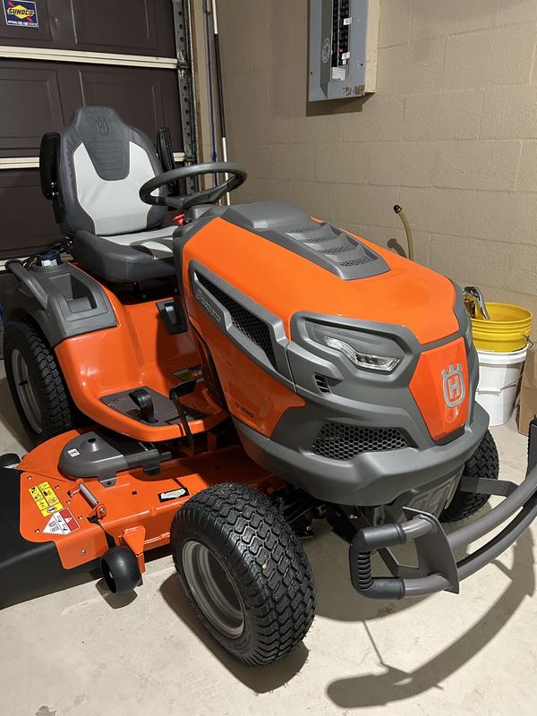 Husqvarna TS148X 48-in 24-HP V-twin Gas Riding Lawn Mower in the Gas Riding  Lawn Mowers department at