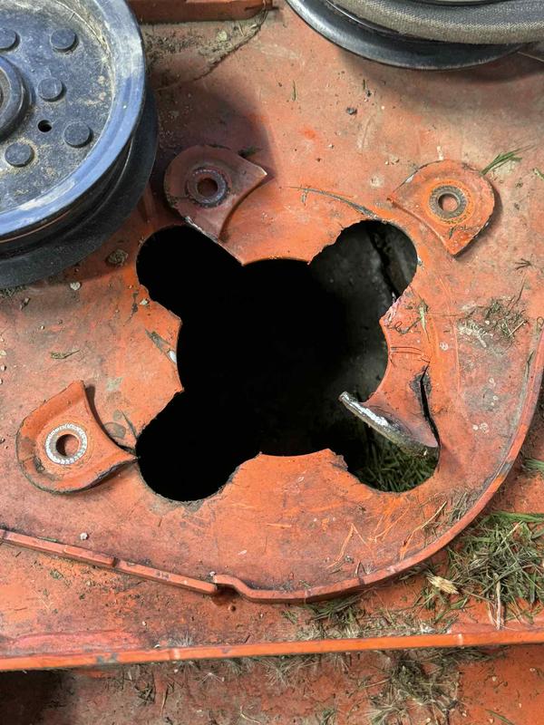 Husqvarna Z254F 54-in 26 -HP V-twin Zero-turn Riding Lawn