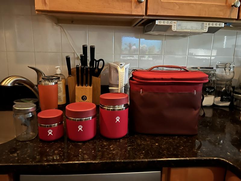 Hydro Flask 8 L Lunch Tote Review: Insulated Lunch Bag to Keep Food Cold