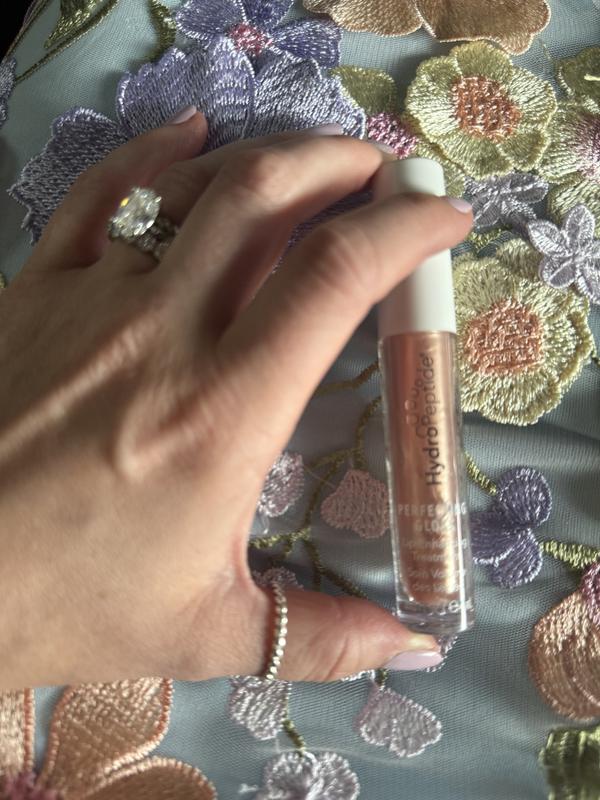 Customer photo for "My go to Gloss!"