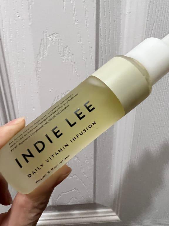 Customer photo for "Gives hydration and glow"