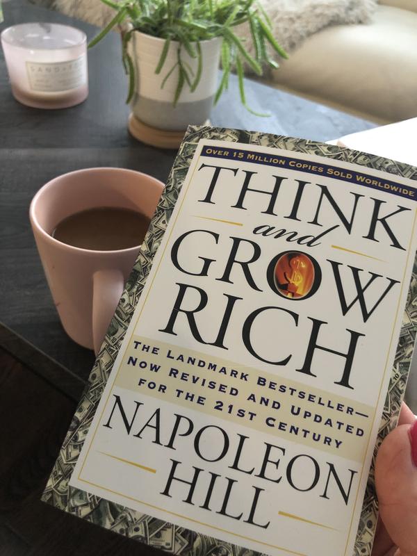 Think and Grow Rich by Napoleon Hill: 9780449911464