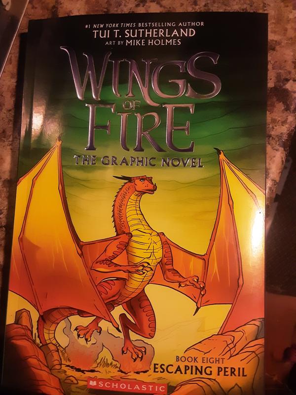 Escaping Peril: A Graphic Novel (wings Of Fire Graphic Novel #8