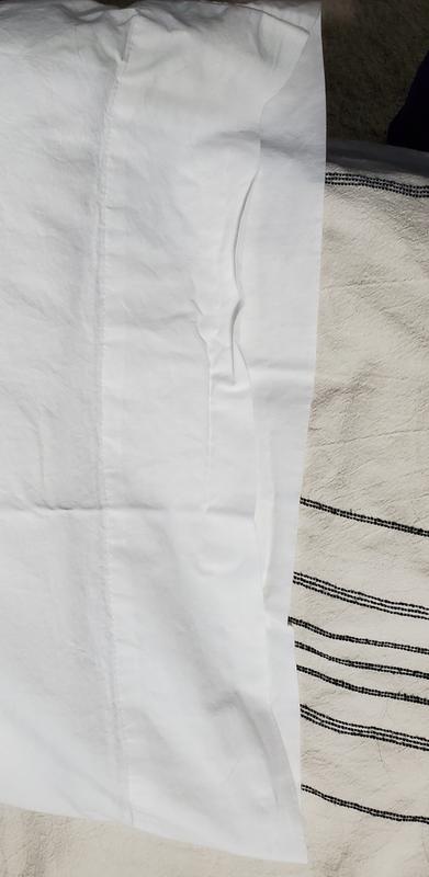 Creases easily