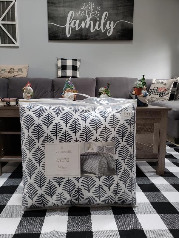 Customer Reviews Everhome™ Henley Leaf 3Piece Reversible King Comforter Set in Peyote Bed