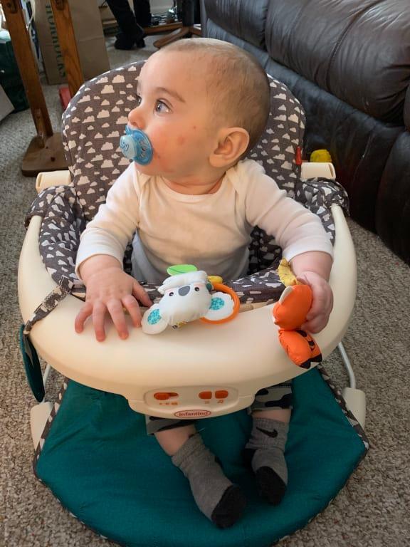 infantino 2 in 1 bouncer and activity seat instructions