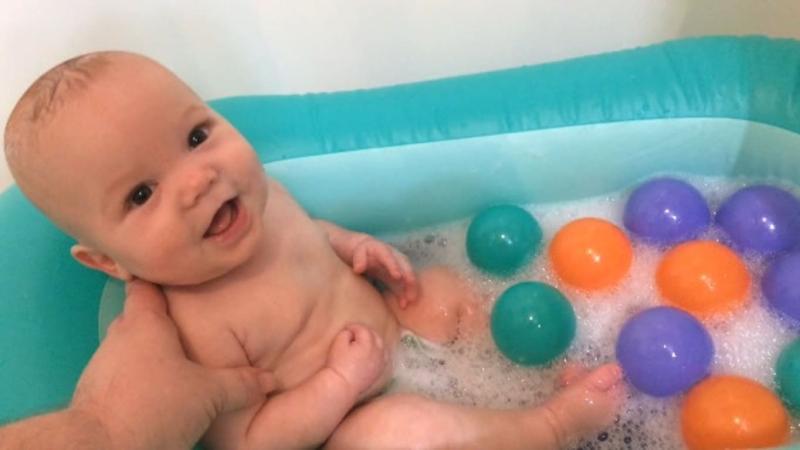 infantino inflatable bathtub