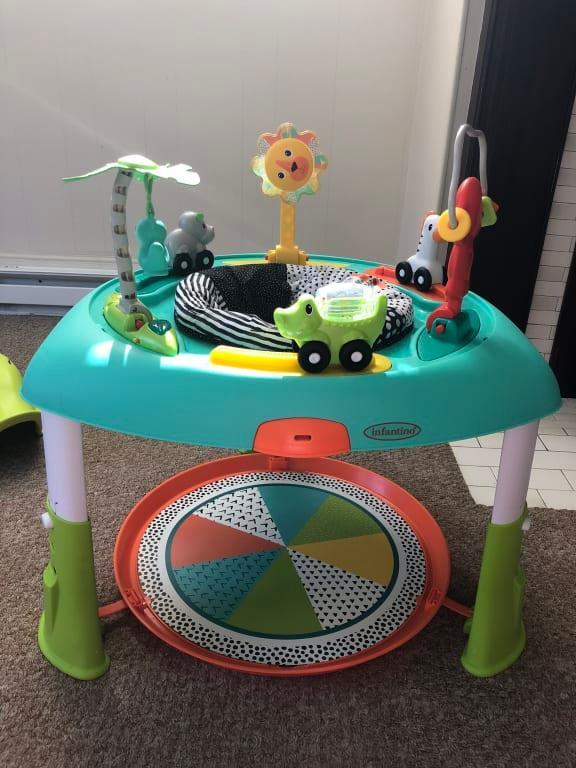 Sit, Spin & Stand Entertainer 360 Seat & Activity Table™ Go Gaga – Infantino