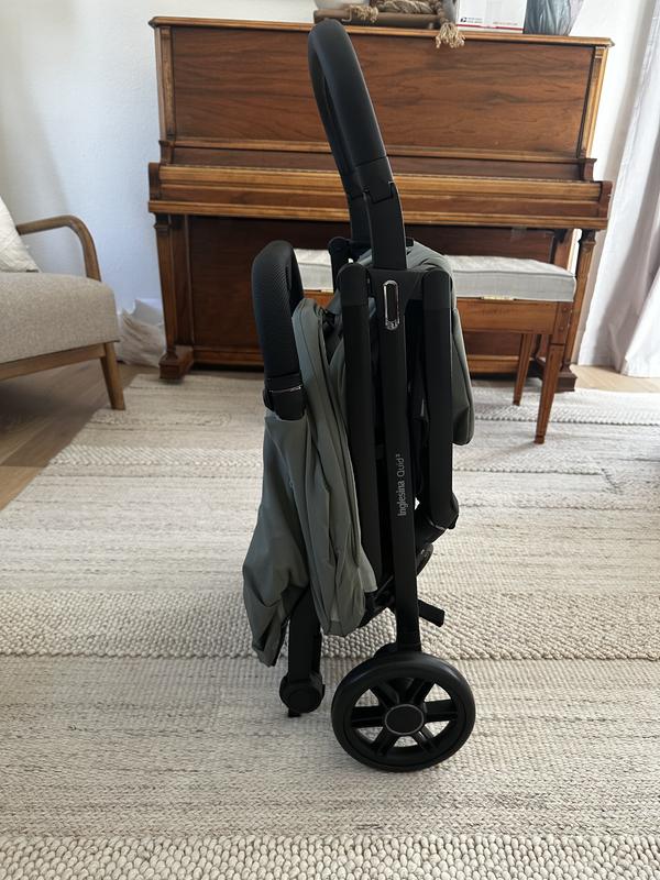 Customer carousel item 4.