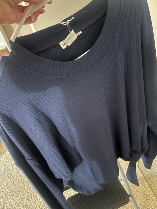 Customer photo for "Fits perfectly to body"