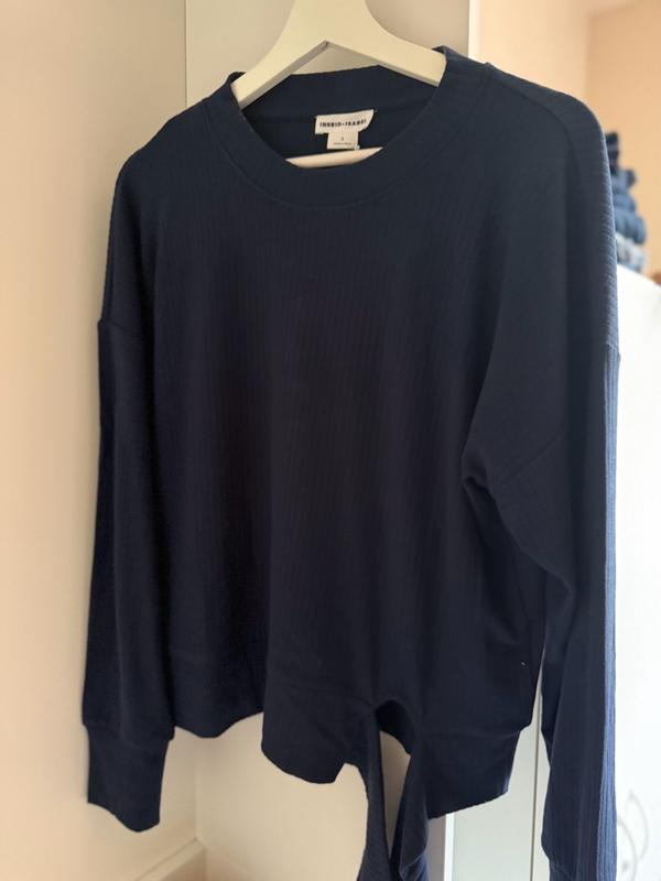 Customer photo for "The fabric is extremely soft and comfortable."