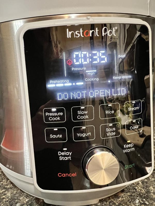 Instant Pot Multi-Cooker 9 in 1 for Sale in Queens, NY - OfferUp