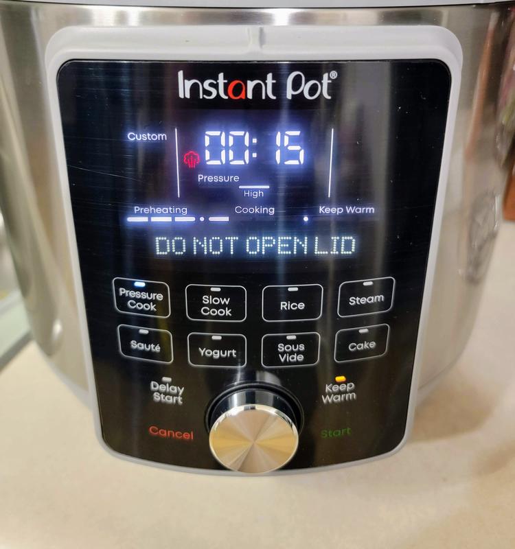 Instant Pot Multi-Cooker 9 in 1 for Sale in Queens, NY - OfferUp