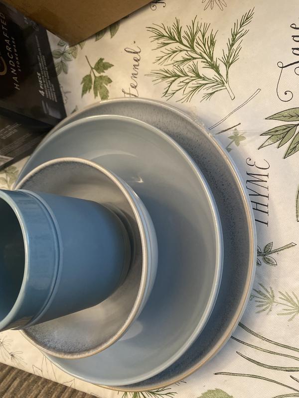 Corelle Stoneware 16-Pc Dinnerware Set, Handcrafted Artisanal Double Bead  Plates, Meal Bowls, Bowls and Tumblers, Solid and Reactive Glazes, Dining  Plate Set, Nordic Blue : : Home