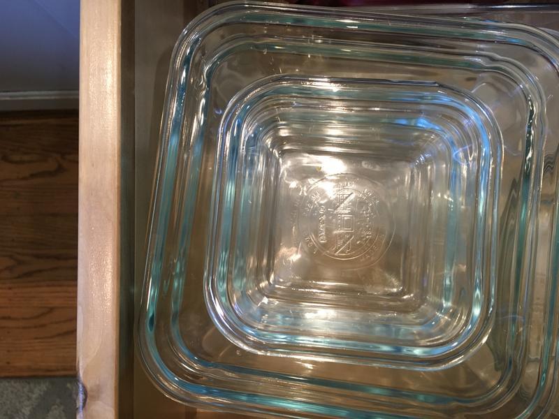 Pyrex 10-Piece FreshLock Plus Glass Storage with Microban Set 1143008 - The  Home Depot