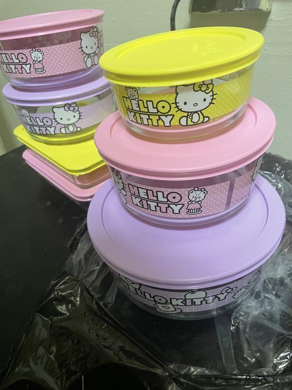 Tupperware Hello Kitty ot & mug set