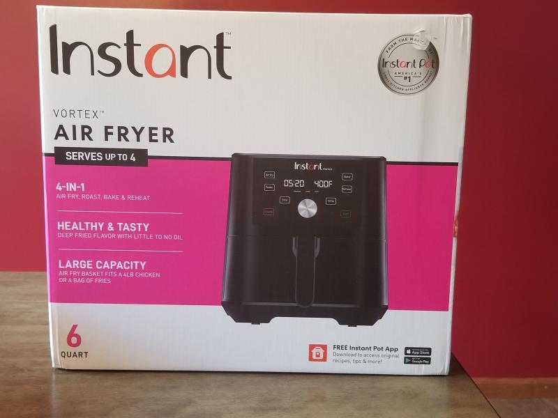 What is the weight of Instant Pot Vortex 5.7QT Large Air Fryer