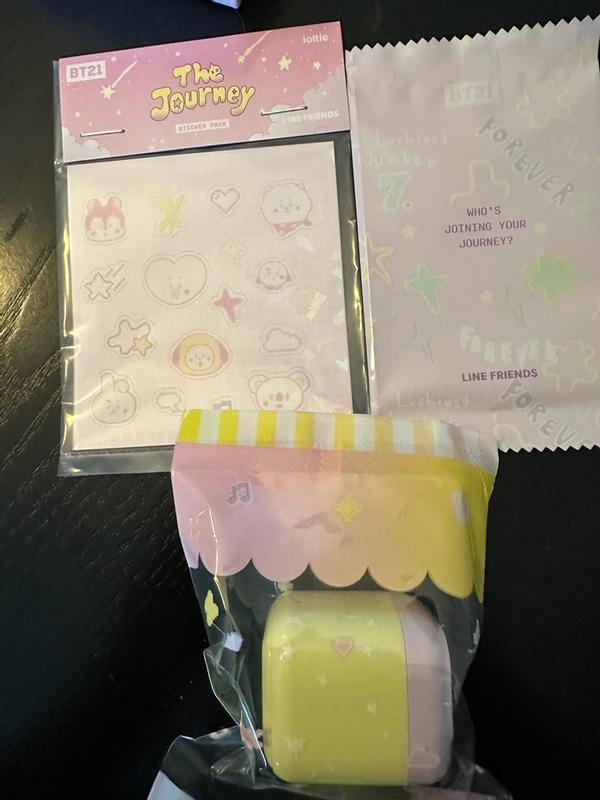 Customer carousel item 6.