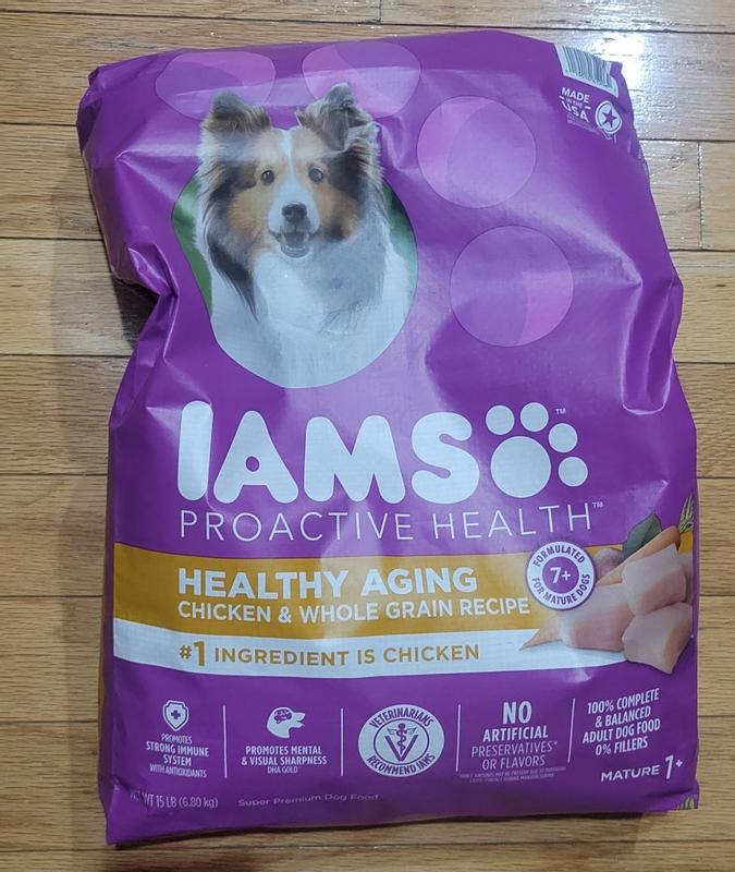 IAMS PROACTIVE HEALTH Healthy Aging Senior Dry Dog Food with Real