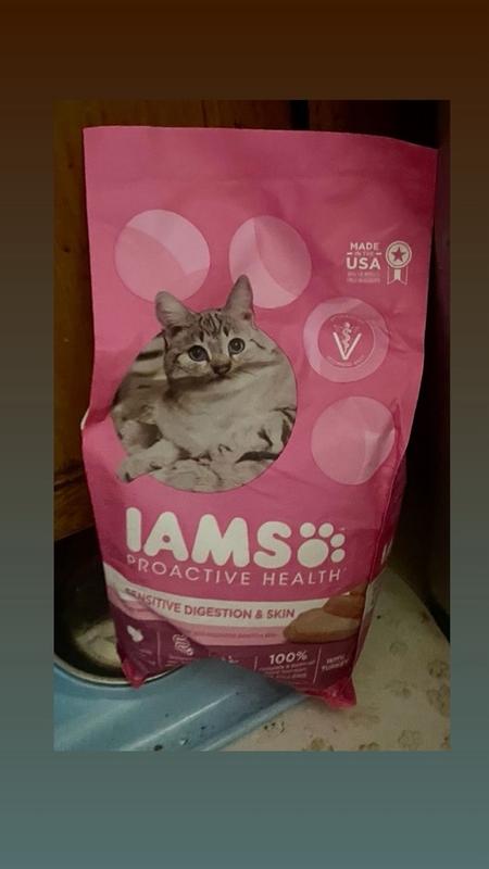 IAMS PROACTIVE HEALTH ADULT SENSITIVE DIGESTION SKIN