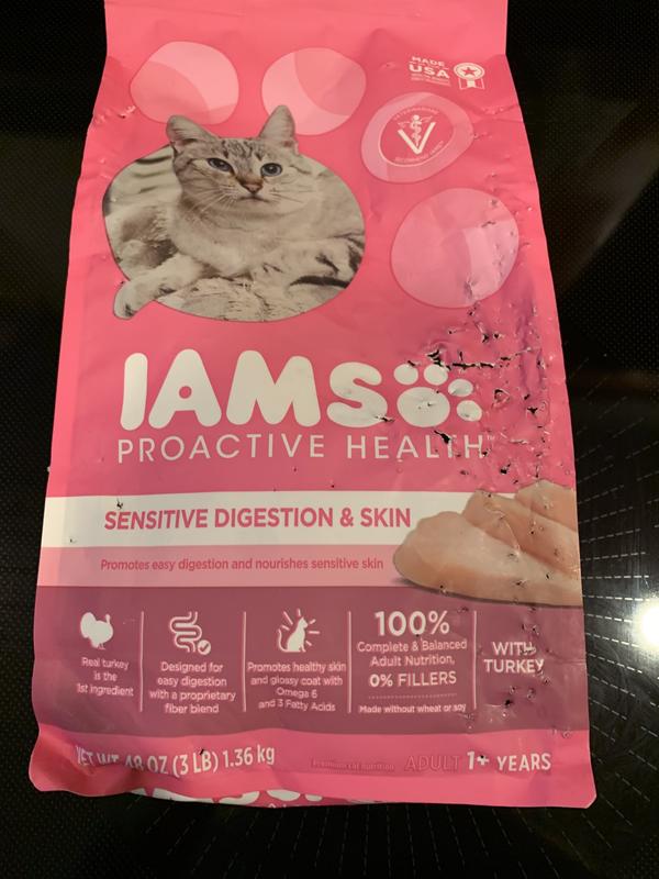 Iams proactive health hotsell sensitive skin & stomach