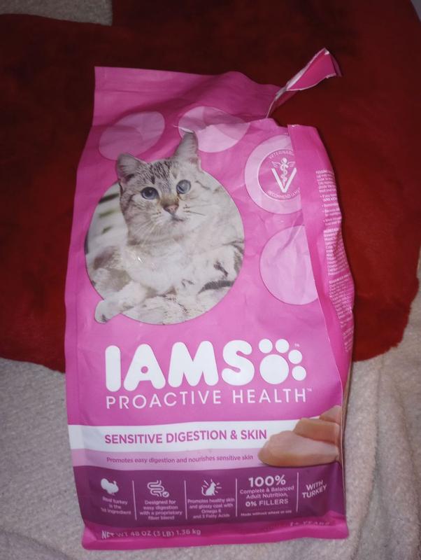 Iams sensitive outlet cat food