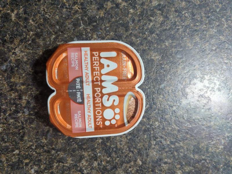 Iams perfect 2024 portions salmon