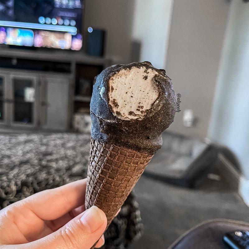 OREO® Frozen Dessert Cones 8ct