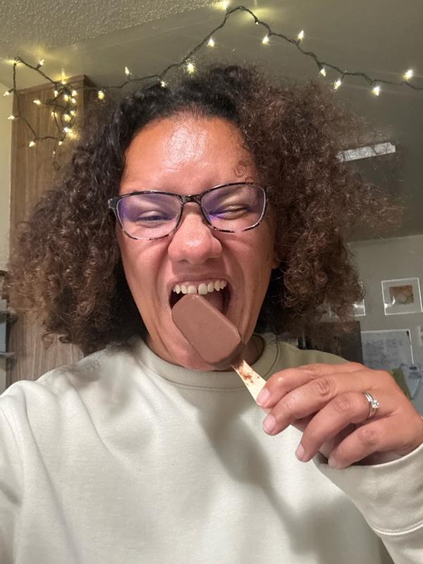 RAJAS ビューティーバー White Chocolate Raspberry Ice Cream Bar | Häagen-Dazs®