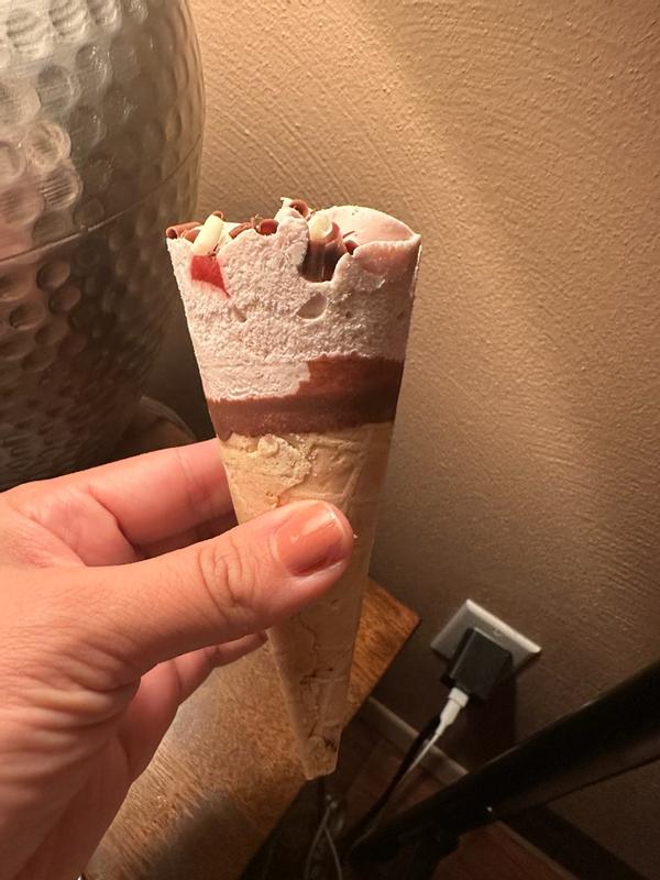 Summer Berry Belgian Waffle Cone | Häagen-Dazs®