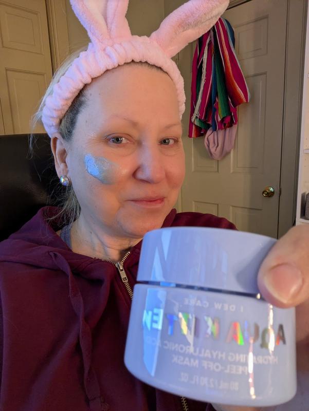 Customer photo for "Leaves My Skin Soft, Hydrated And Healthy!"