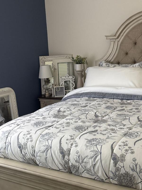 Customer carousel item 2.