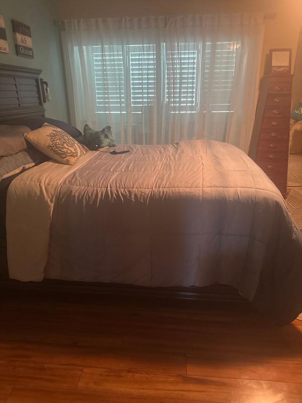 Customer carousel item 3.